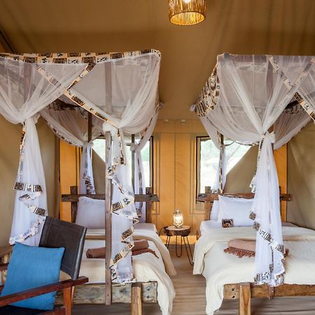 Baobab Tented Camp Kwa Kuchinia Exteriör bild