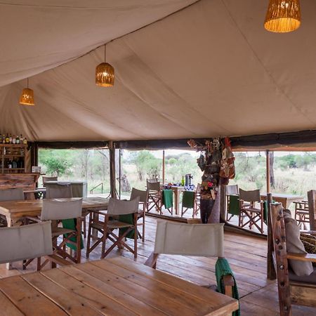Baobab Tented Camp Kwa Kuchinia Exteriör bild