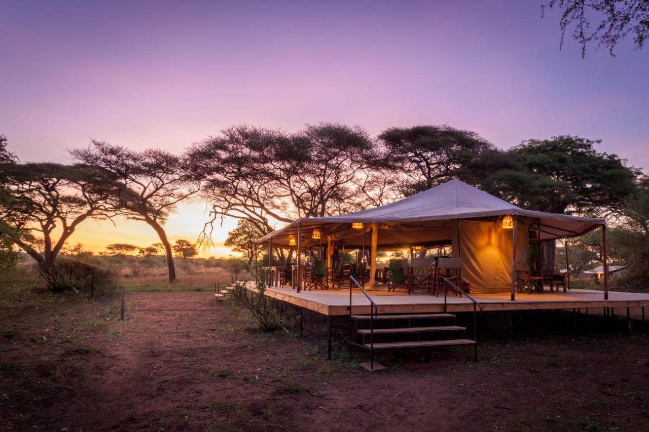 Baobab Tented Camp Kwa Kuchinia Exteriör bild