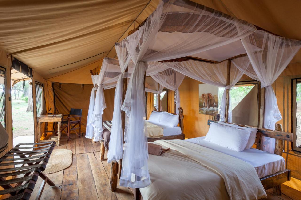 Baobab Tented Camp Kwa Kuchinia Exteriör bild