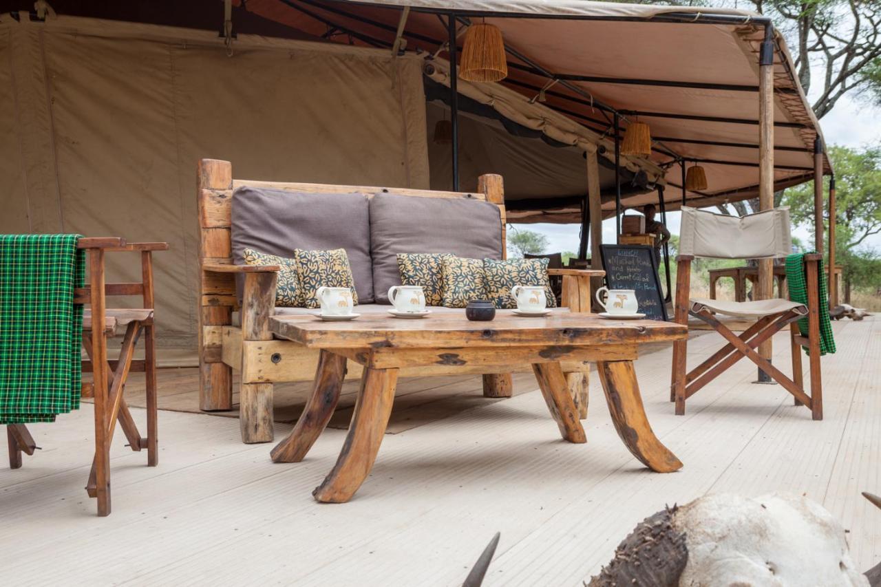 Baobab Tented Camp Kwa Kuchinia Exteriör bild
