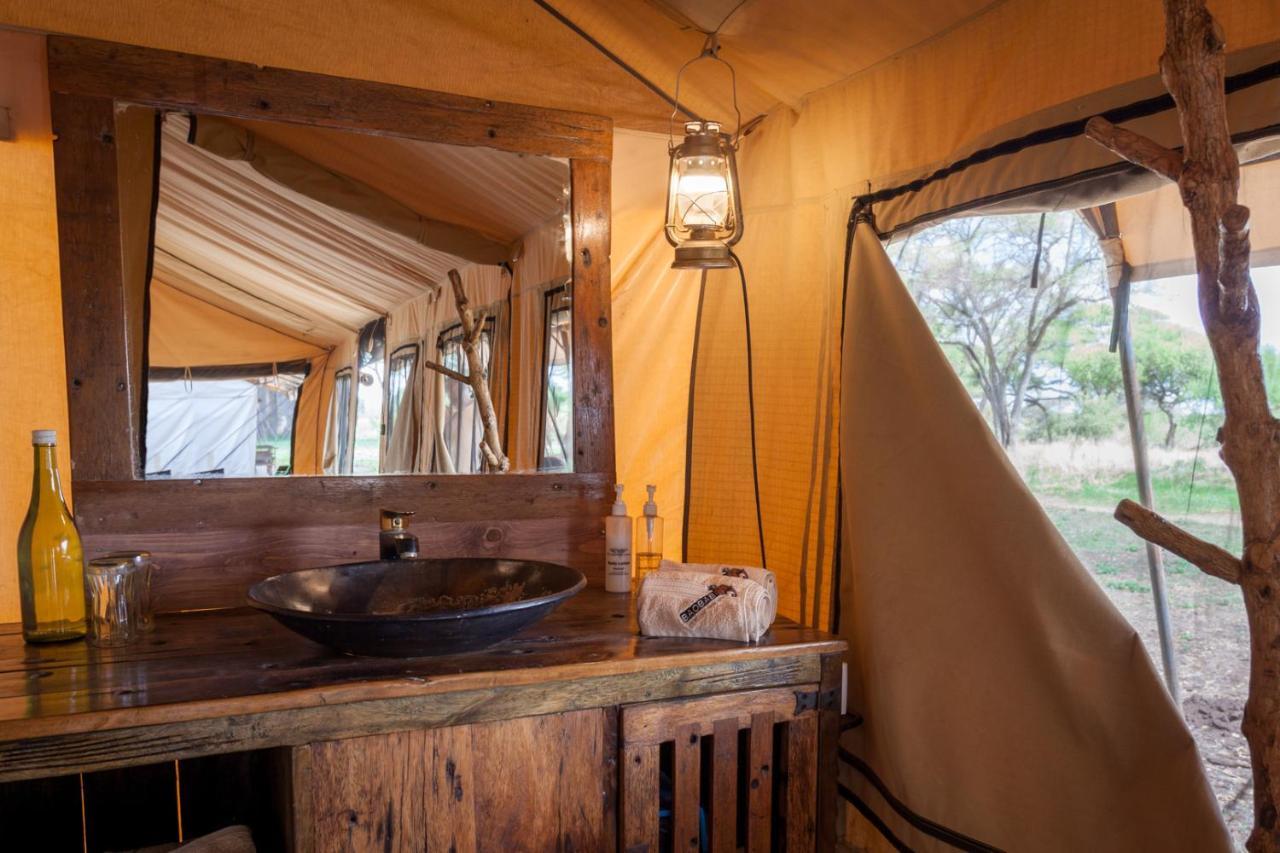 Baobab Tented Camp Kwa Kuchinia Exteriör bild