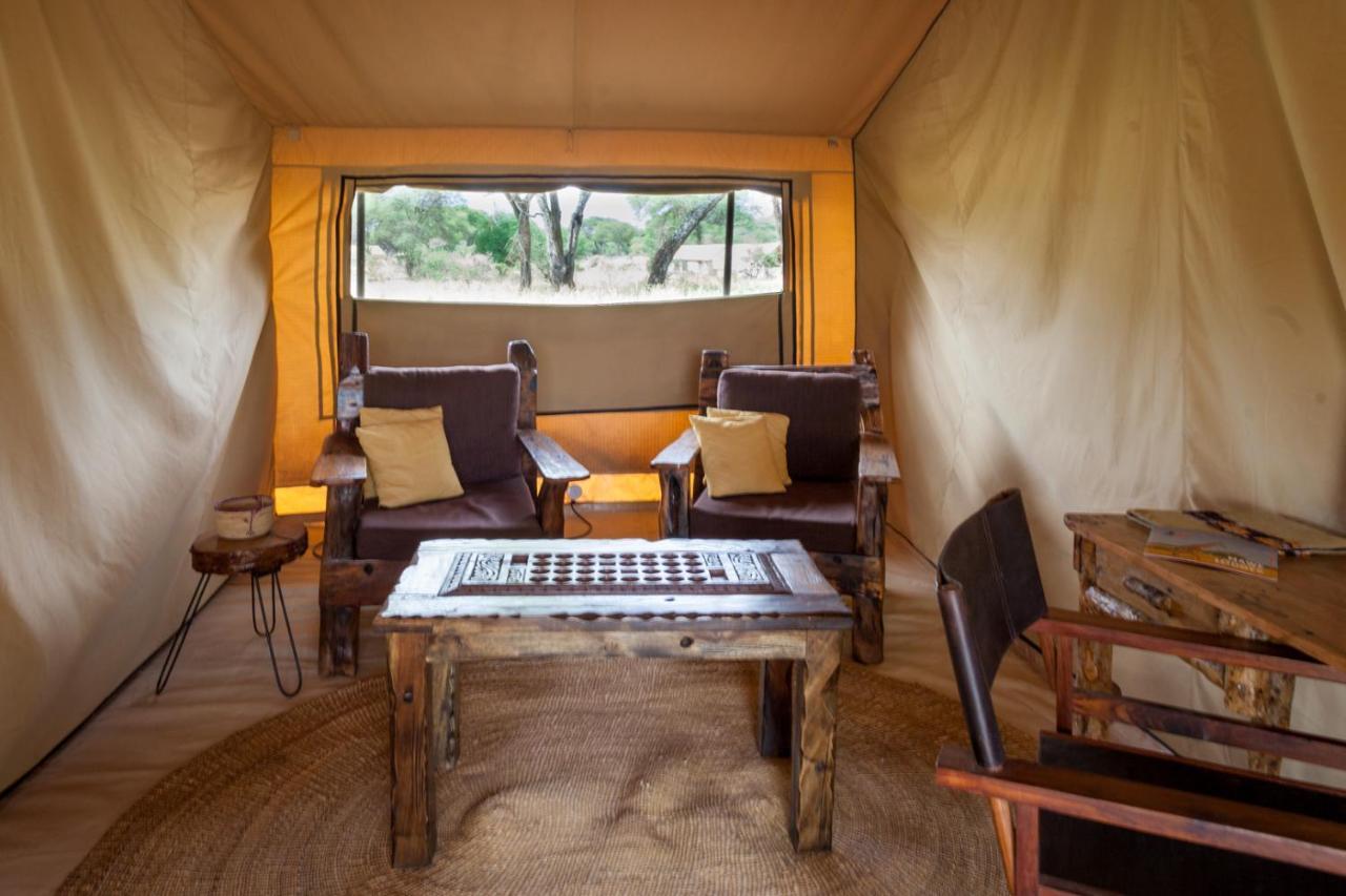 Baobab Tented Camp Kwa Kuchinia Exteriör bild