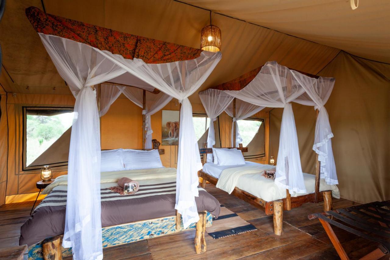 Baobab Tented Camp Kwa Kuchinia Exteriör bild