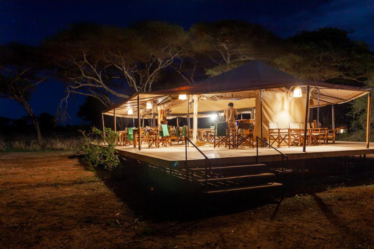 Baobab Tented Camp Kwa Kuchinia Exteriör bild