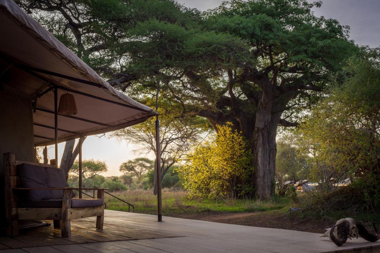 Baobab Tented Camp Kwa Kuchinia Exteriör bild